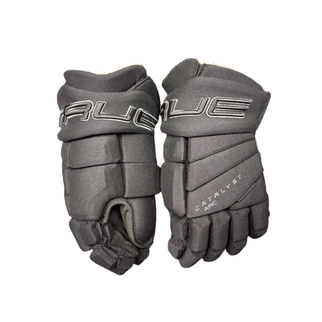 True Senior Catalyst Arc Hockey Player Gloves blackout