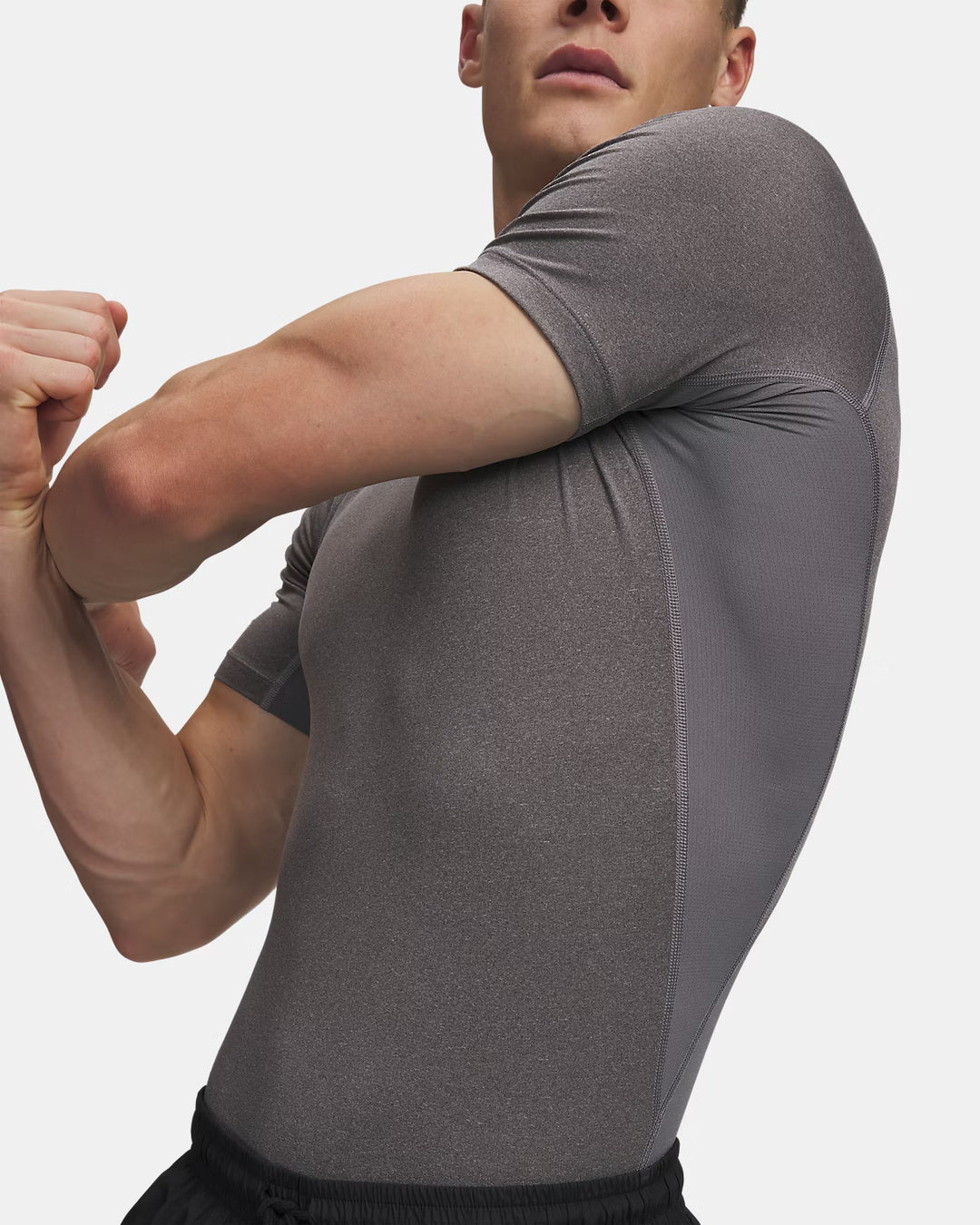 Under Armour Men's HeatGear Compression Short Sleeve Shirt carbon