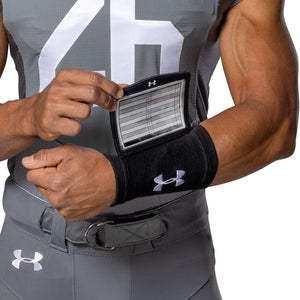 Under Armour Senior 3 Window Football Wrist Coach black