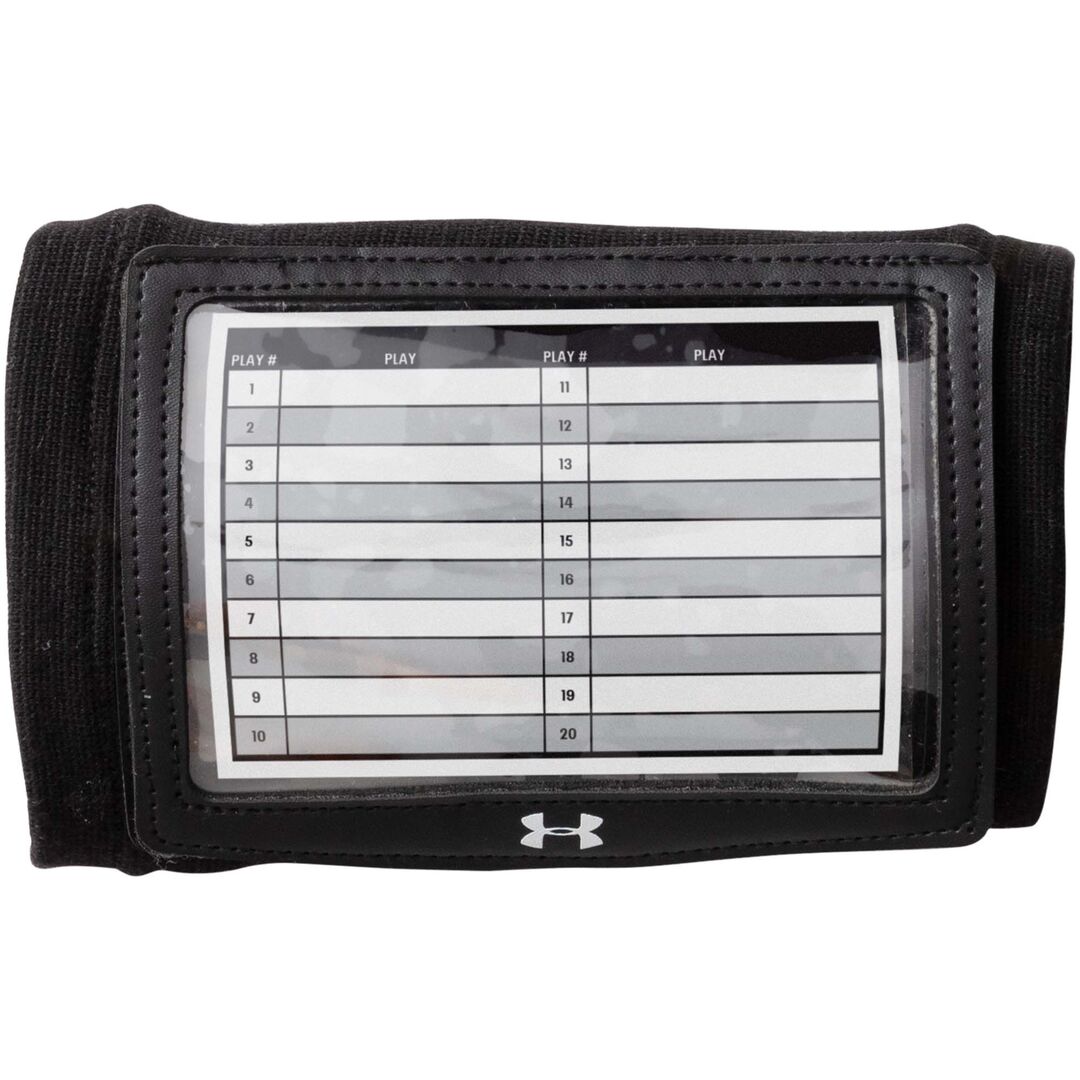 Under Armour Senior 3 Window Football Wrist Coach black