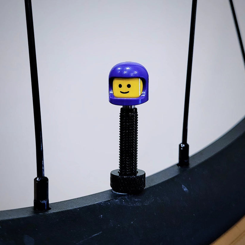 ValveHeadz Custom Valve Cap Dark Blue Classic Space Dude