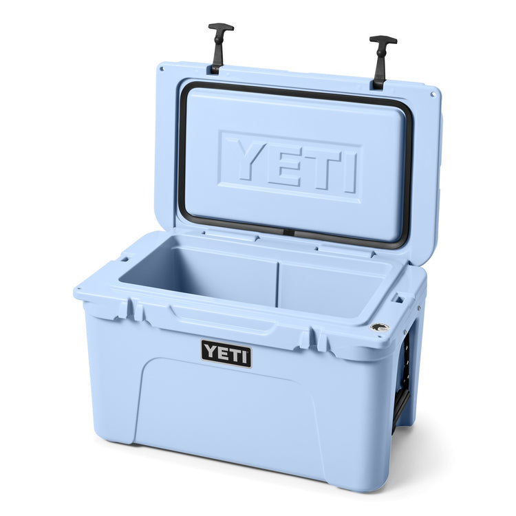 YETI Tundra 45 Hard Cooler big sky blue