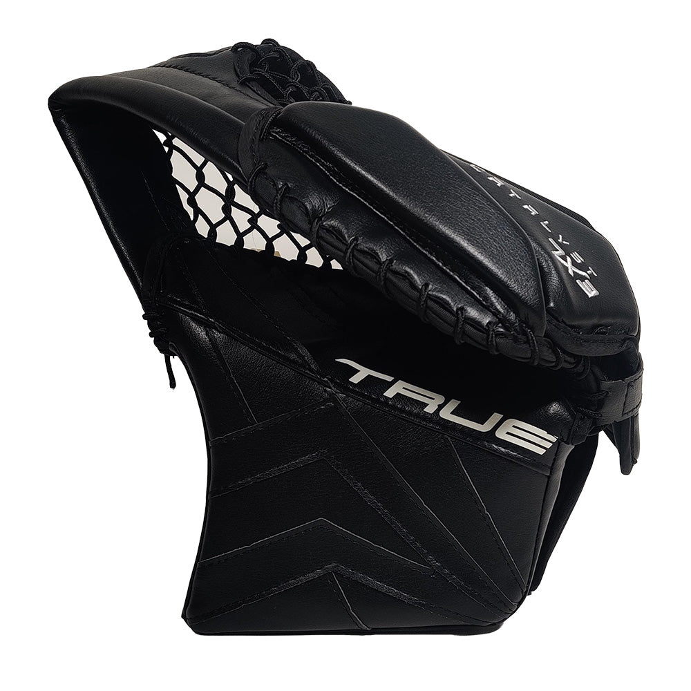 True Intermediate Catalyst 7X3 Hockey Goalie Trapper Black